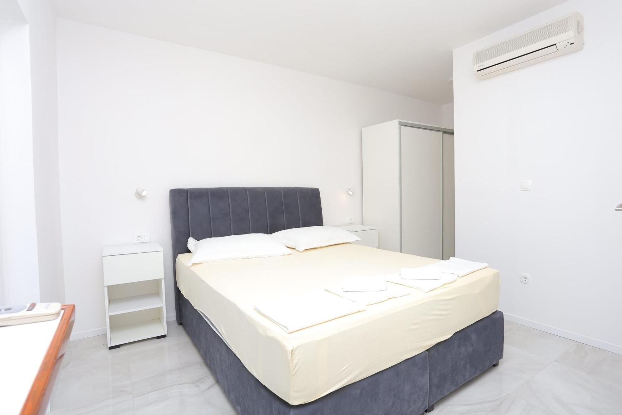 Apartments With A Parking Space Baska Voda, Makarska - 6773 Quarto foto